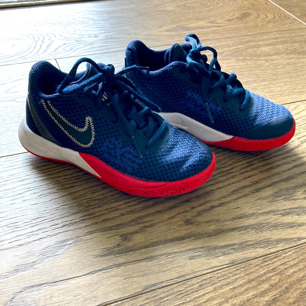 Kyrie boys sneakers size 11C.